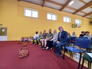 Sad tradycyjny przy SP Niesułków (gm. Stryków), 