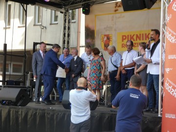 Piknik Rodzinny na placu parafialnym przy Bazylice Mniejszej p.w. NMP w Zduńskiej Woli, 